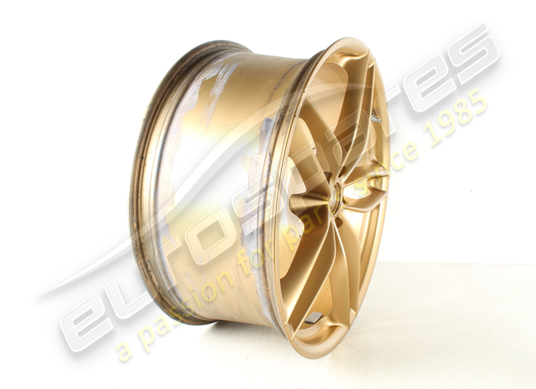 used ferrari front wheel. part number 310139 (3)