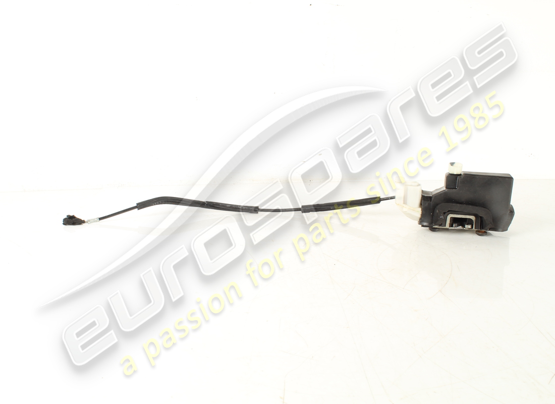 USED Maserati RH DOOR LOCK . PART NUMBER 67575900 (1)