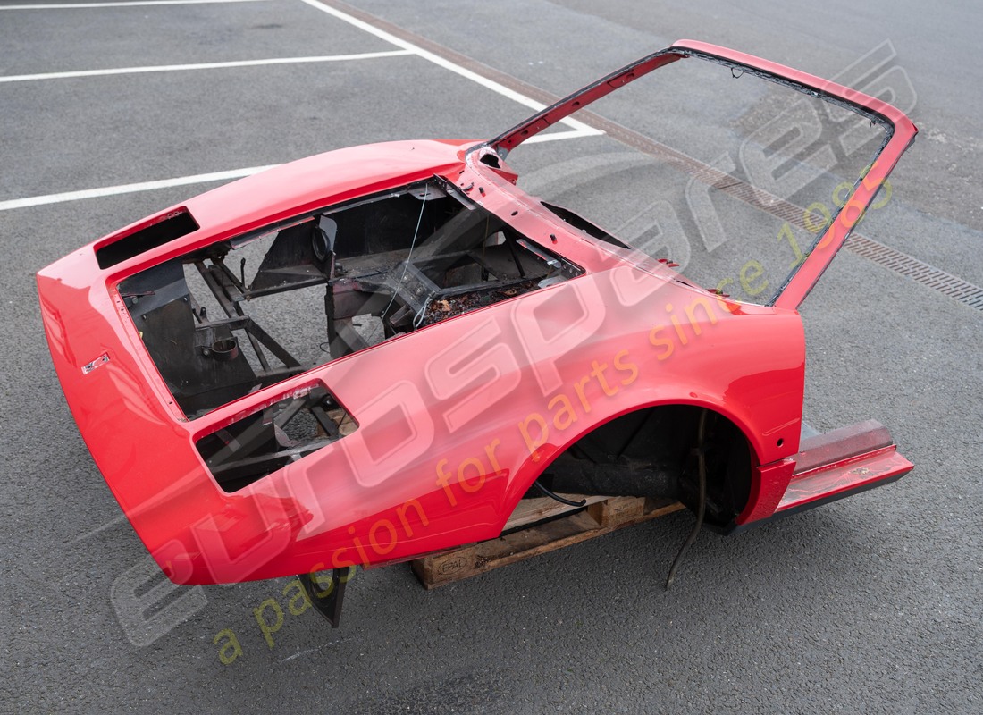 USED FERRARI FRONT END PANEL ASSEMBLY. PART NUMBER 61751200 (4) used ferrari front end panel assembly. part number 61751200 (4)