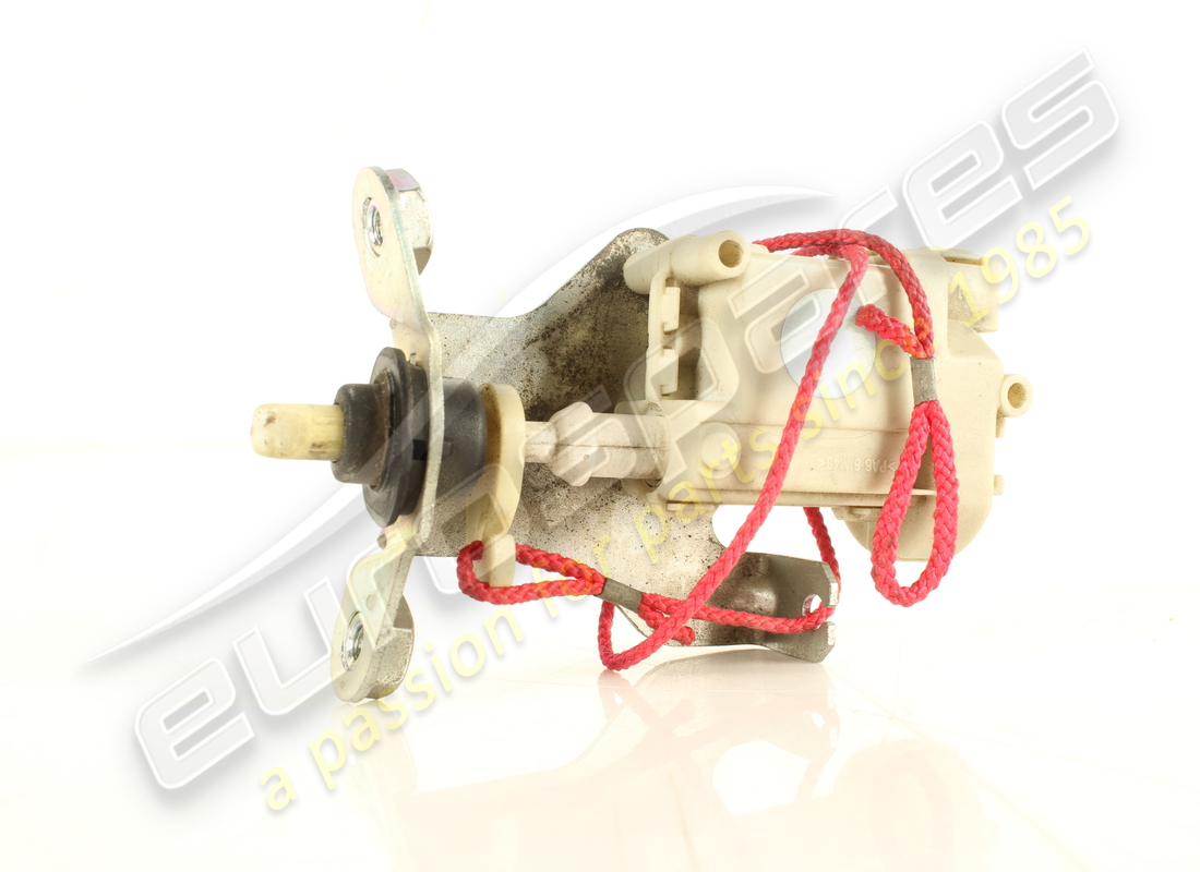 USED Ferrari COMPLETE FUEL FILLER FLAP ACTU . PART NUMBER 86009000 (1)