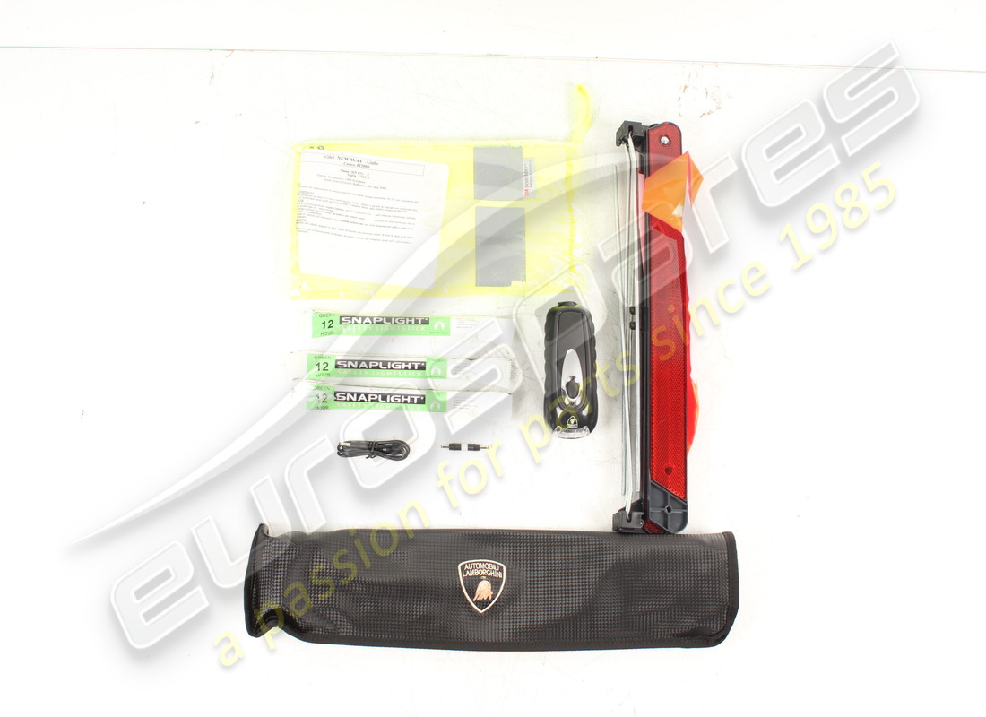 USED LAMBORGHINI FIRST AID KIT (INCOMPLETE AS SHOWN IN PHOTOS). PART NUMBER OR1400561 (3) used lamborghini first aid kit (incomplete as shown in photos). part number or1400561 (3)