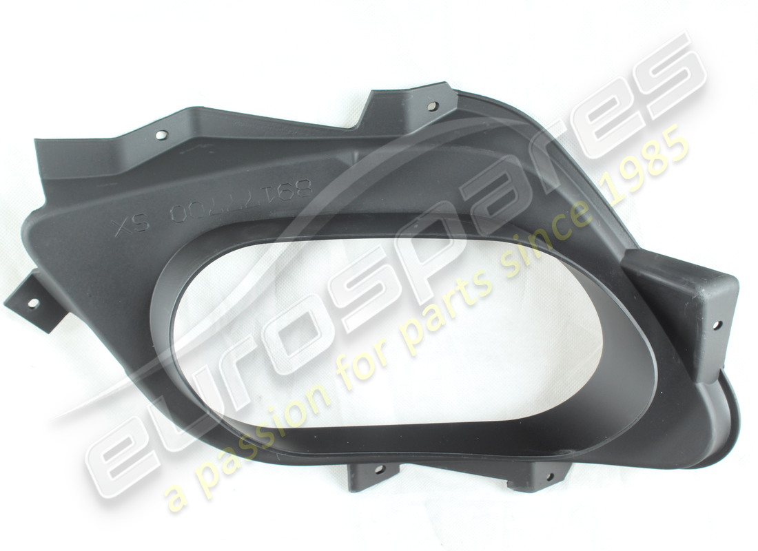 NEW MASERATI LH PLATE. PART NUMBER 89177700 (1) new maserati lh plate. part number 89177700 (1)