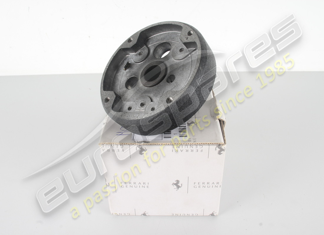 NEW FERRARI STEERING WHEEL HUB. PART NUMBER 157638 (1) new ferrari steering wheel hub. part number 157638 (1)