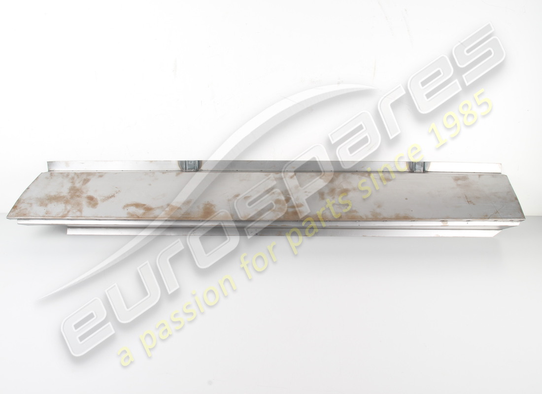 NEW EUROSPARES RH DOOR SILL. PART NUMBER 40155905 (1) new eurospares rh door sill. part number 40155905 (1)