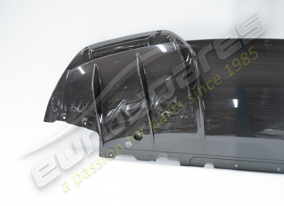 NEW FERRARI CARBON REAR DIFFUSER. PART NUMBER 887765 (5) new ferrari carbon rear diffuser. part number 887765 (5)