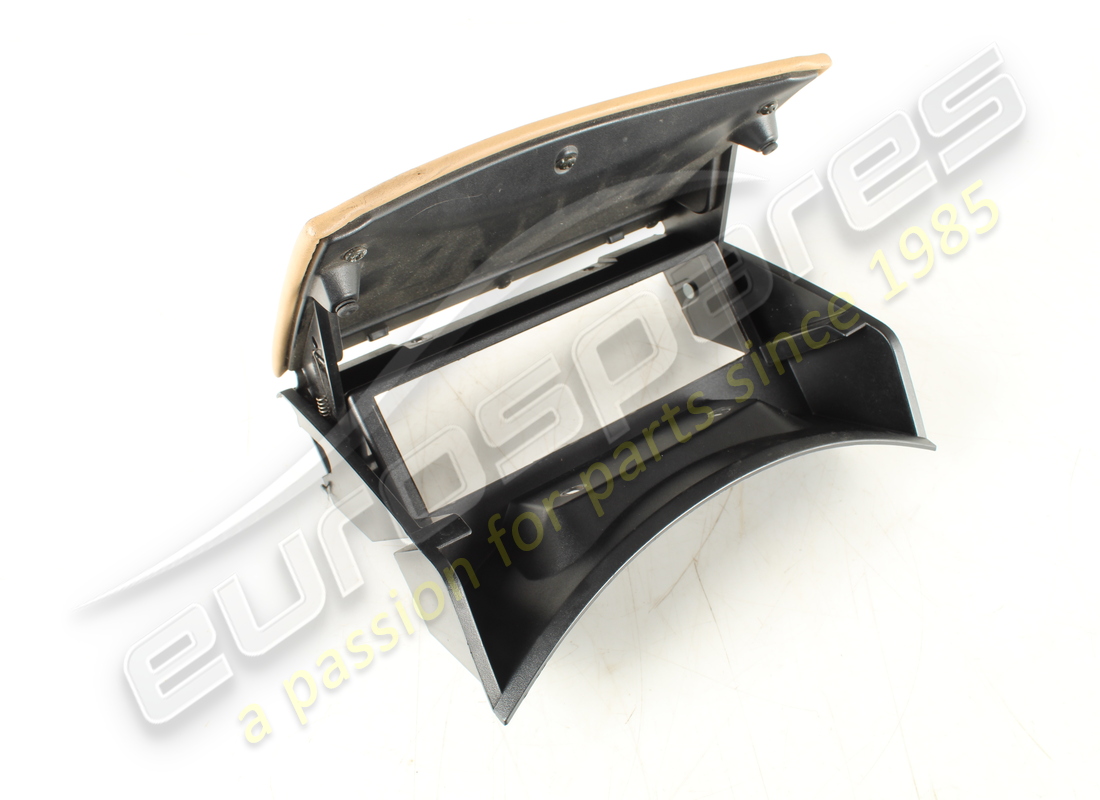 USED MASERATI COMPLETE CD COMPARTMENT. PART NUMBER 980139372 (3) used maserati complete cd compartment. part number 980139372 (3)