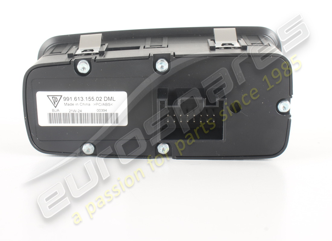 NEW PORSCHE SWITCH FOR ELECTRIC WINDOWS - REAR VIEW MIRROR - (DRIVERS SIDE) (PR:258,259, 260,261) MATT BLACK/HI-GLOSS CHROME. PART NUMBER 99161315502DML (4) new porsche switch for electric windows - rear view mirror - (drivers side) (pr:258,259, 260,261) matt black/hi-gloss chrome. part number 99161315502dml (4)