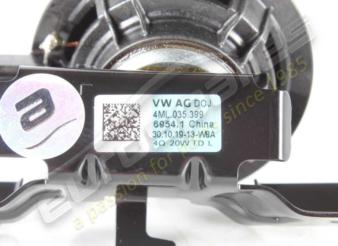 used lamborghini loudspeaker. part number 4ml035399a (5)
