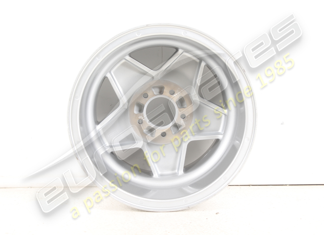 RECONDITIONED FERRARI REAR WHEEL (9X15). PART NUMBER 109193 (4) reconditioned ferrari rear wheel (9x15). part number 109193 (4)
