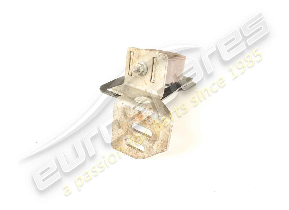 USED FERRARI RH OUTER SILENCER BRACKET. PART NUMBER 950176 (3) used ferrari rh outer silencer bracket. part number 950176 (3)