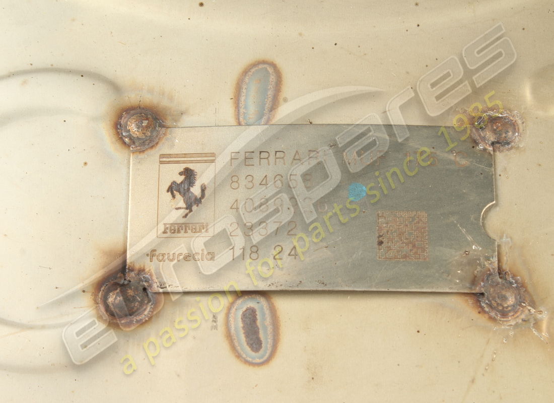 used ferrari silenziatore centrale complete. part number 834658 (2)