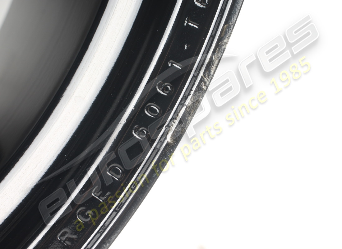 reconditioned lamborghini rear wheel. part number 470601017bj (5)