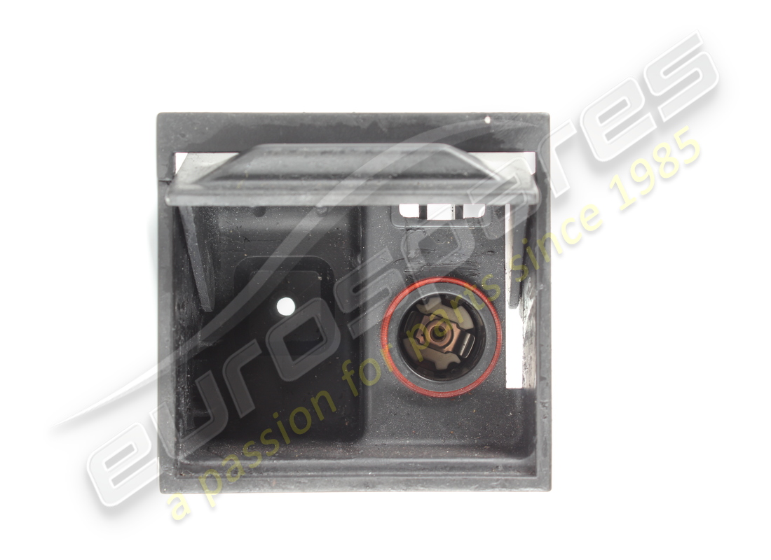 DAMAGED FERRARI ASH TRAY. PART NUMBER 65471400 (3) damaged ferrari ash tray. part number 65471400 (3)