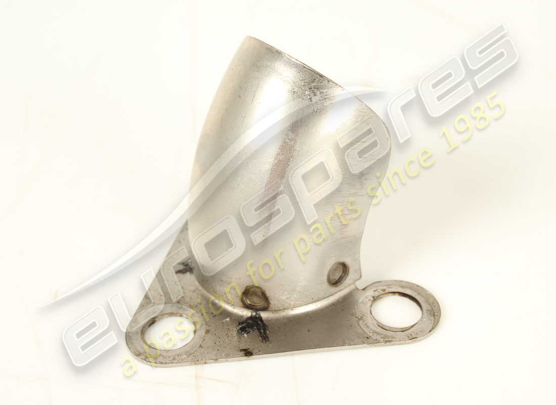 USED FERRARI SHIELD. PART NUMBER 277001 (2) used ferrari shield. part number 277001 (2)