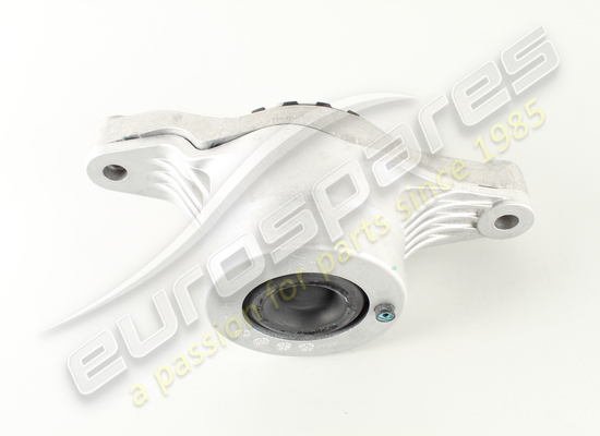 new maserati rh engine mount part number 670003628