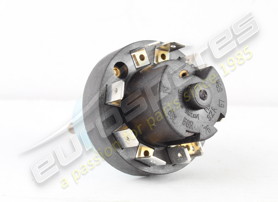 NEW PORSCHE PUSH-PULL LIGHT SWITCH. PART NUMBER 91161302904 (1) new porsche push-pull light switch. part number 91161302904 (1)