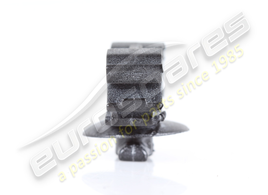 used ferrari clip. part number 81097300 (2)