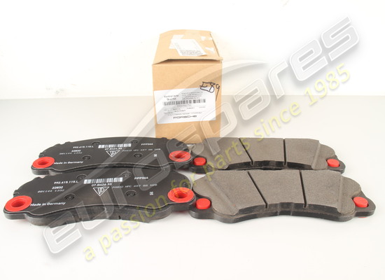 new porsche 1 set of brake pads for disc part number 992698075c
