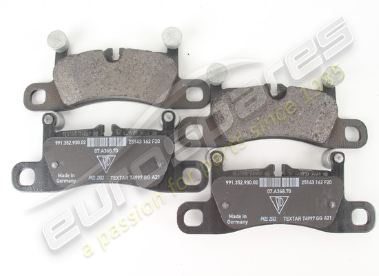 new porsche 1 set of brake pads for disc part number 99135293902