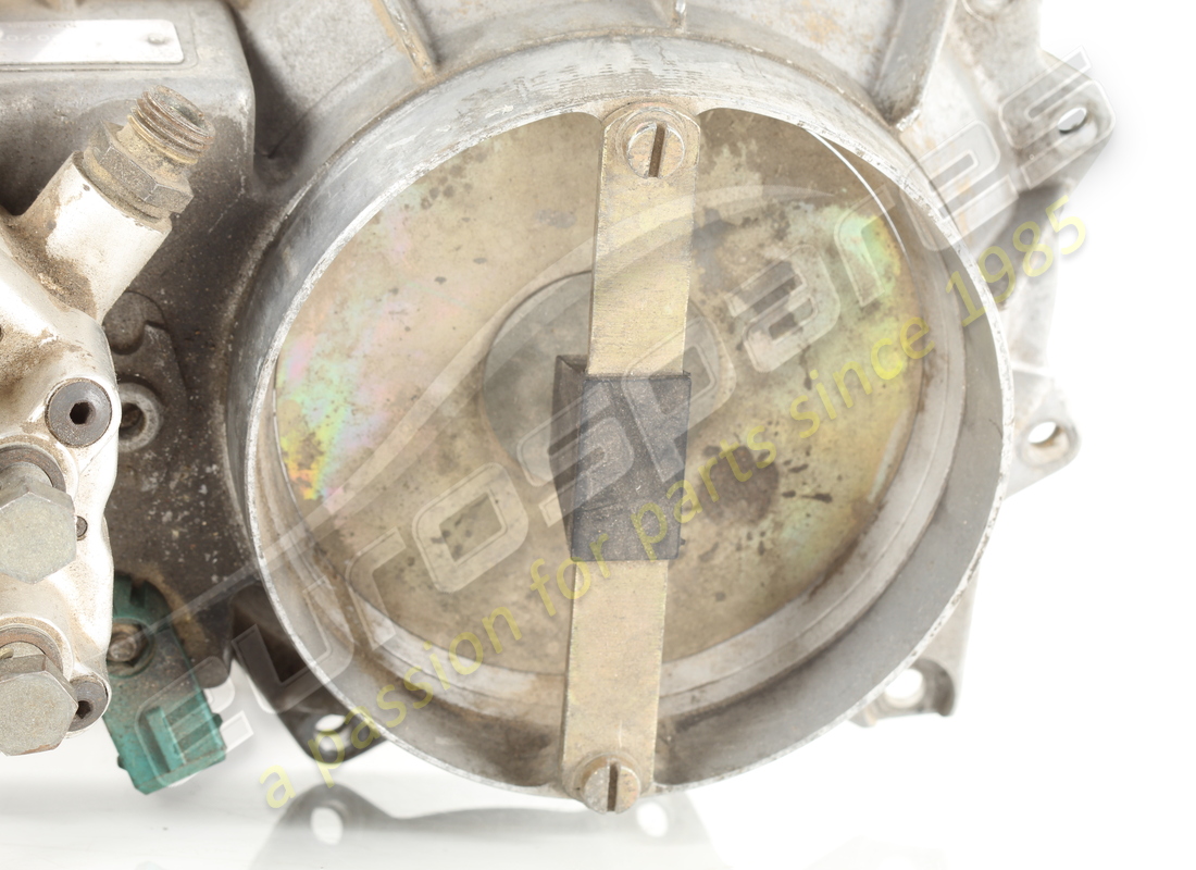 used ferrari 308i/3.2mon/328 f/dist head mp. part number 70000650 (3)