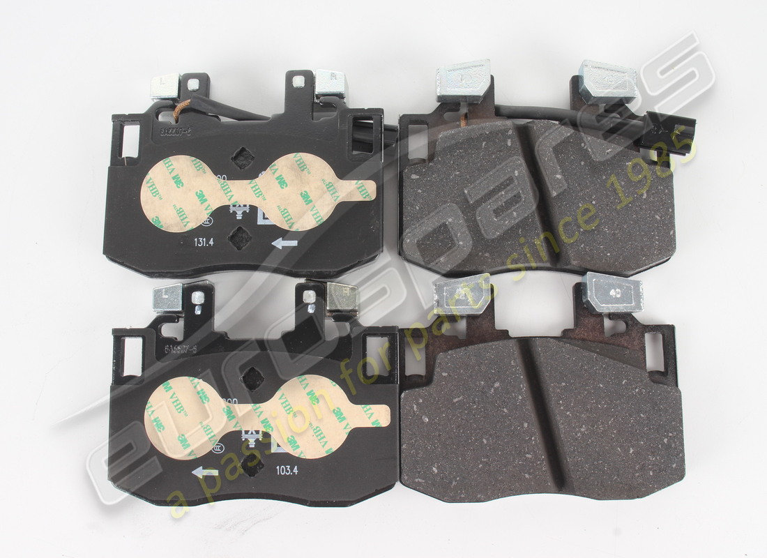 NEW MASERATI FRONT BRAKE PADS. PART NUMBER 673016578 (2) new maserati front brake pads. part number 673016578 (2)