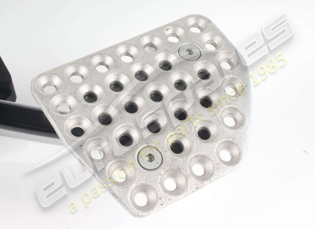 used ferrari complete pedal board. part number 773370 (2)