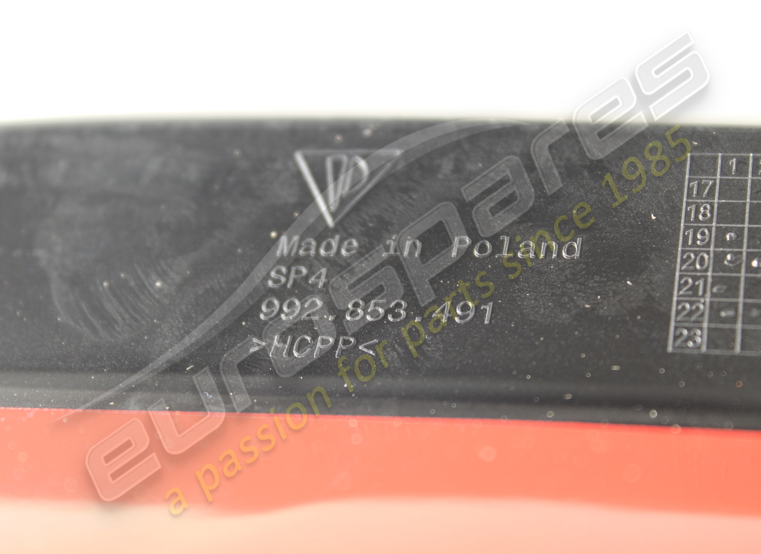 NEW PORSCHE SCUFF PLATE - SILL PANEL LEFT - ALUMINIUM-BRUSHED (PR-A8C,1X1, 7M9) BLACK. PART NUMBER 992853369B1E0 (4) new porsche scuff plate - sill panel left - aluminium-brushed (pr-a8c,1x1, 7m9) black. part number 992853369b1e0 (4)