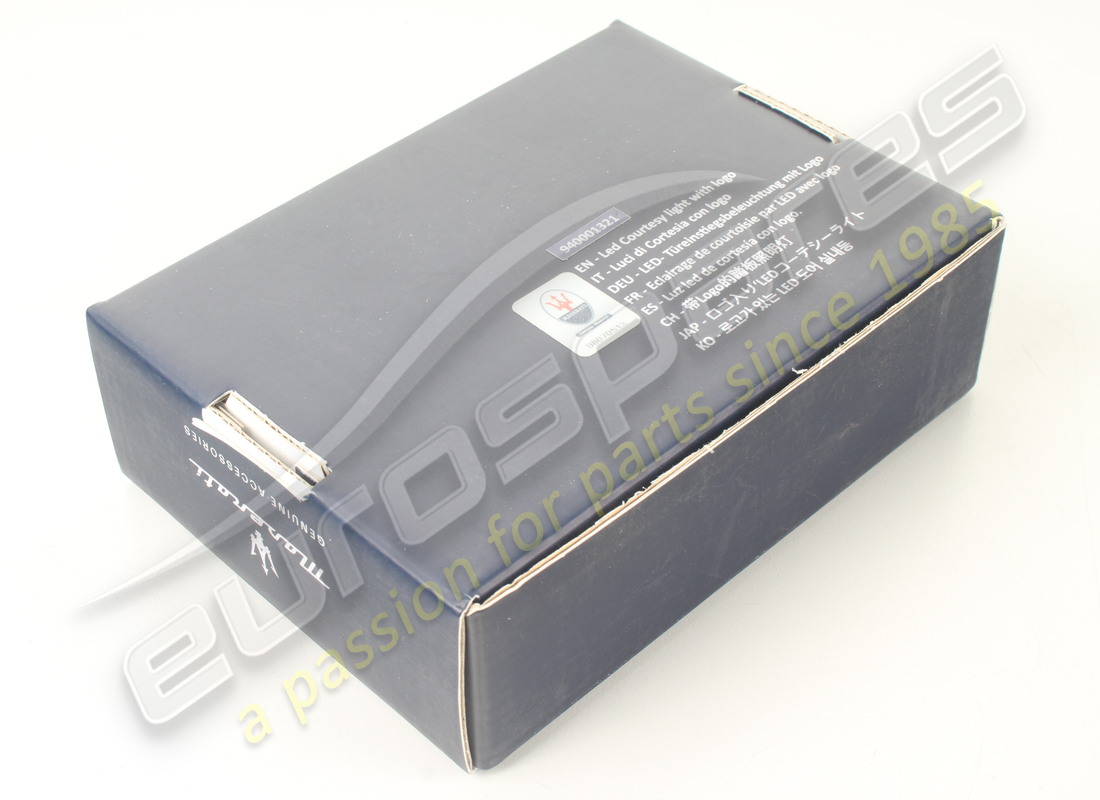new maserati courtesy lights with logo kit. part number 940001321 (6)