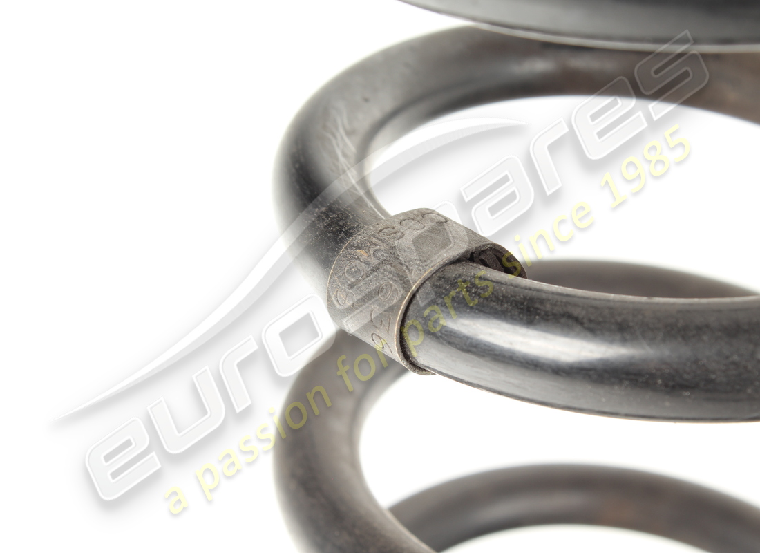 USED FERRARI REAR SPRING ALT.1. PART NUMBER 163652 (4) used ferrari rear spring alt.1. part number 163652 (4)