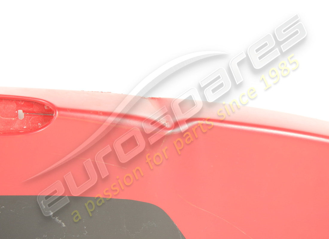 damaged ferrari rear spoiler. part number 88891211 (3)