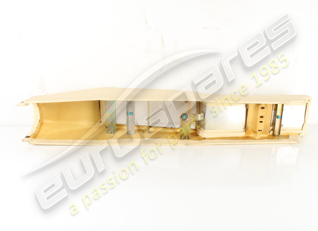 used ferrari rhd console in cream vm3997. part number 65450204 (8)