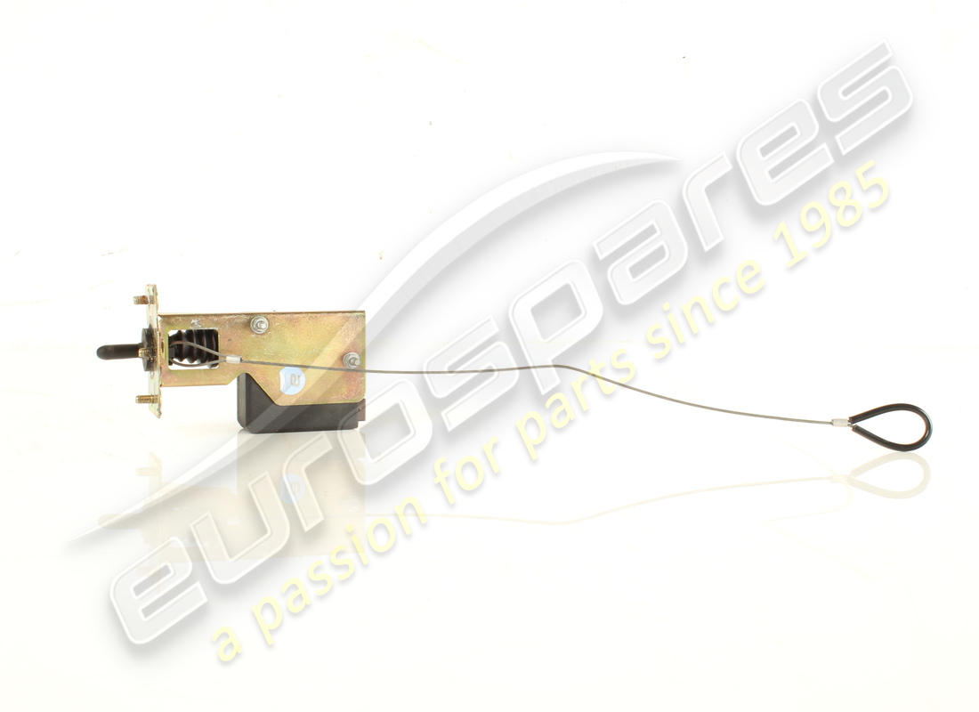 USED Ferrari FUEL DOOR ACTUATOR . PART NUMBER 63713800 (1)