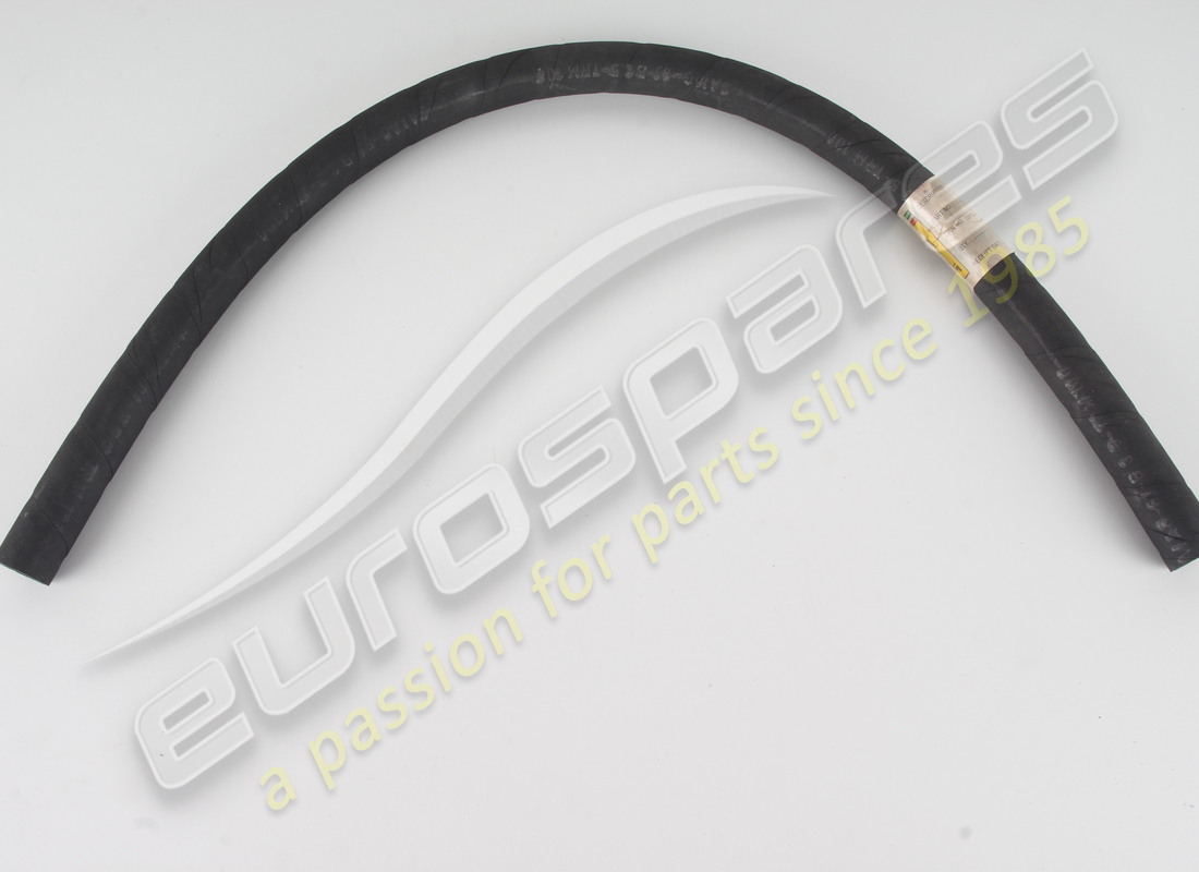 NEW FERRARI RUBBER PIPE. PART NUMBER 155574 (1) new ferrari rubber pipe. part number 155574 (1)