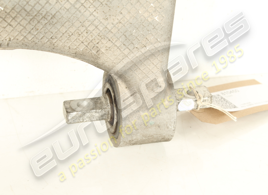 used ferrari complete lh rear arm. part number 810450 (2)