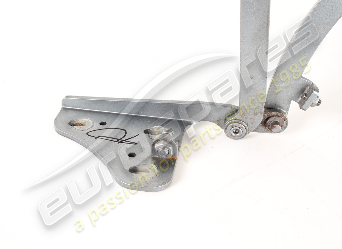 USED FERRARI RH TRUNK HOOD BONNET HINGE. PART NUMBER 65222700 (2) used ferrari rh trunk hood bonnet hinge. part number 65222700 (2)