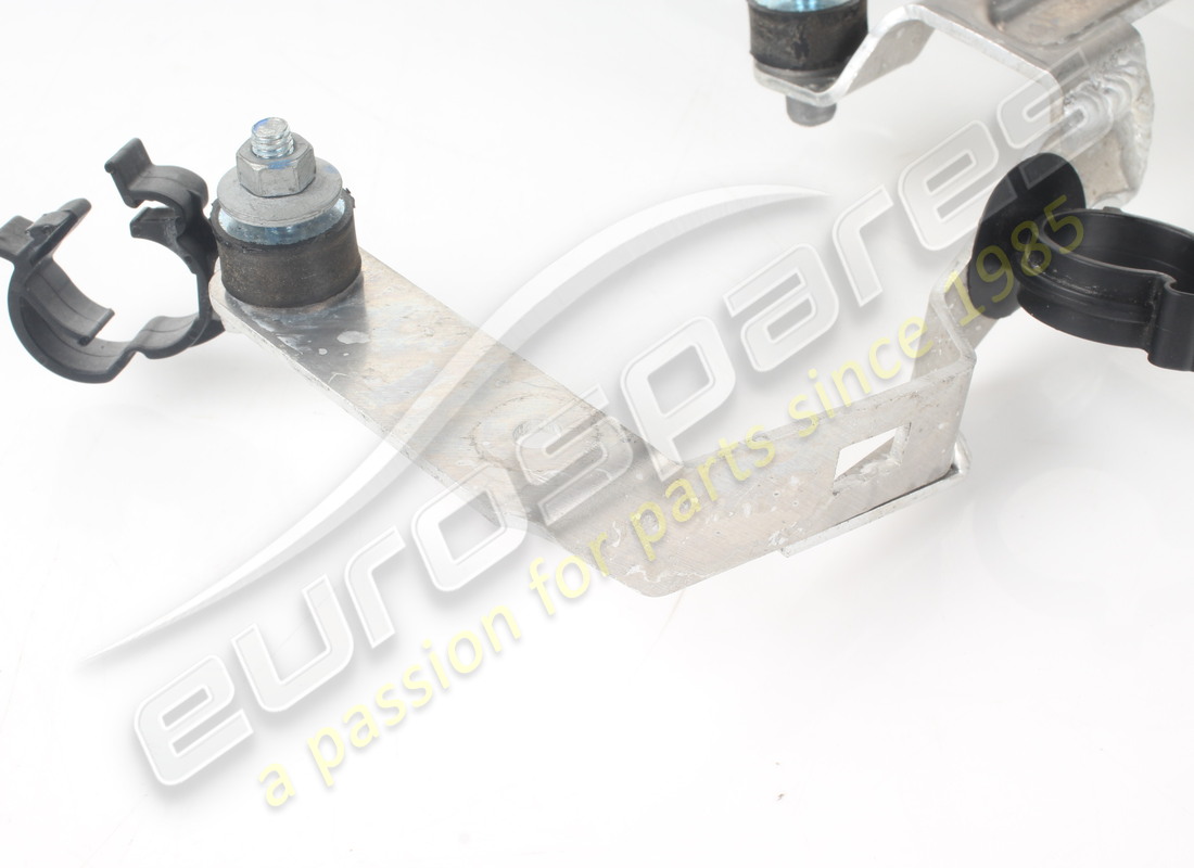 used ferrari staffa sostegno chiller. part number 848233 (3)