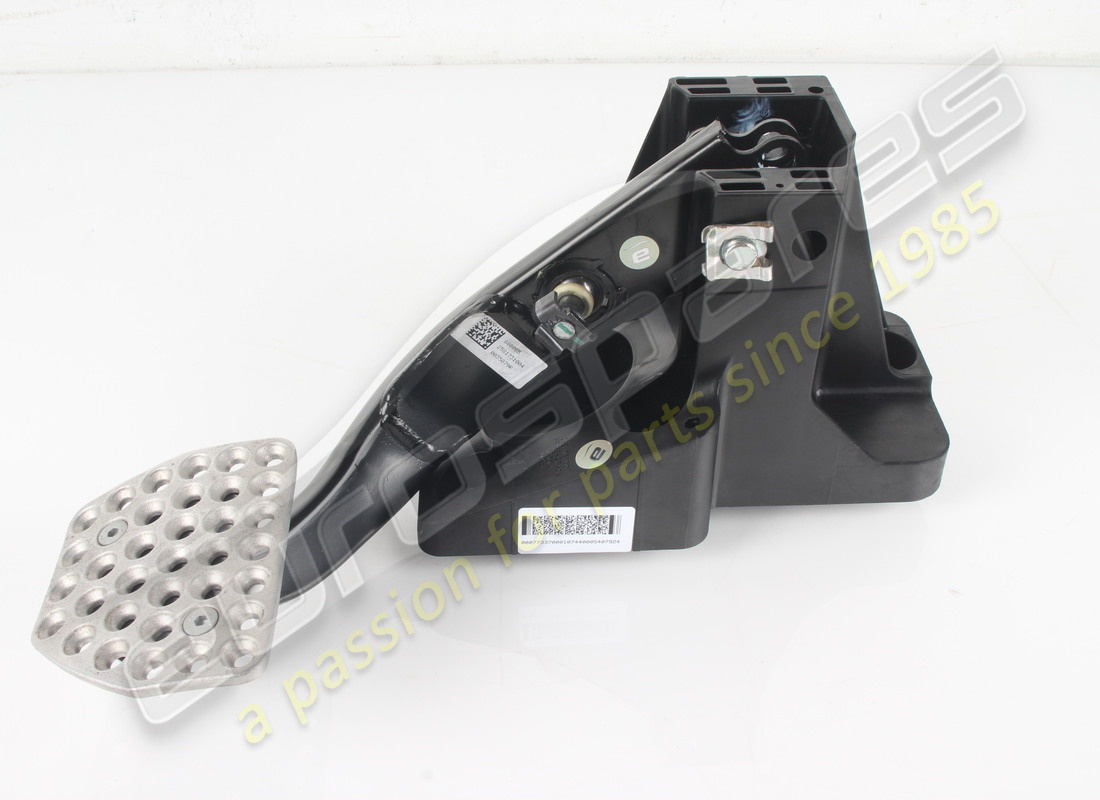 used ferrari complete pedal board. part number 773370 (5)