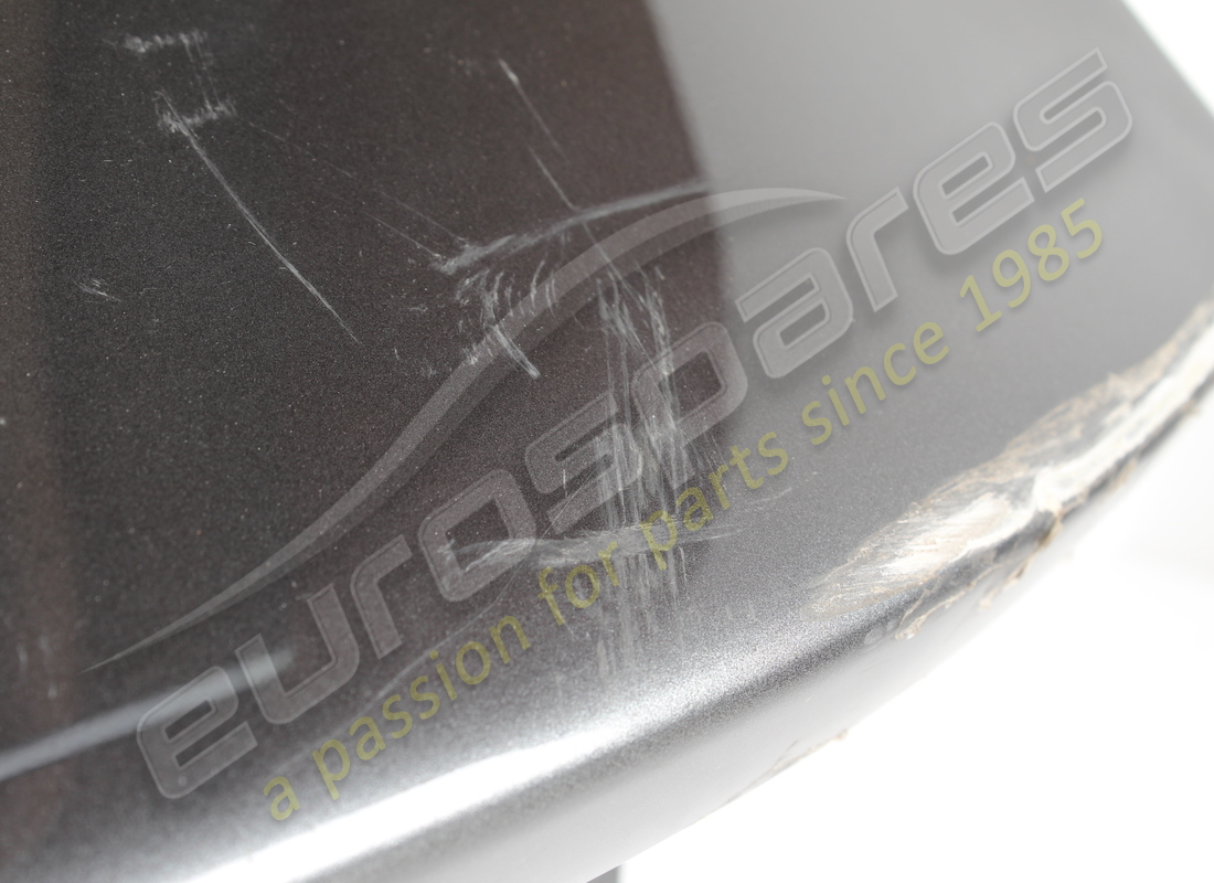 damaged ferrari rear lid. part number 985876497 (4)