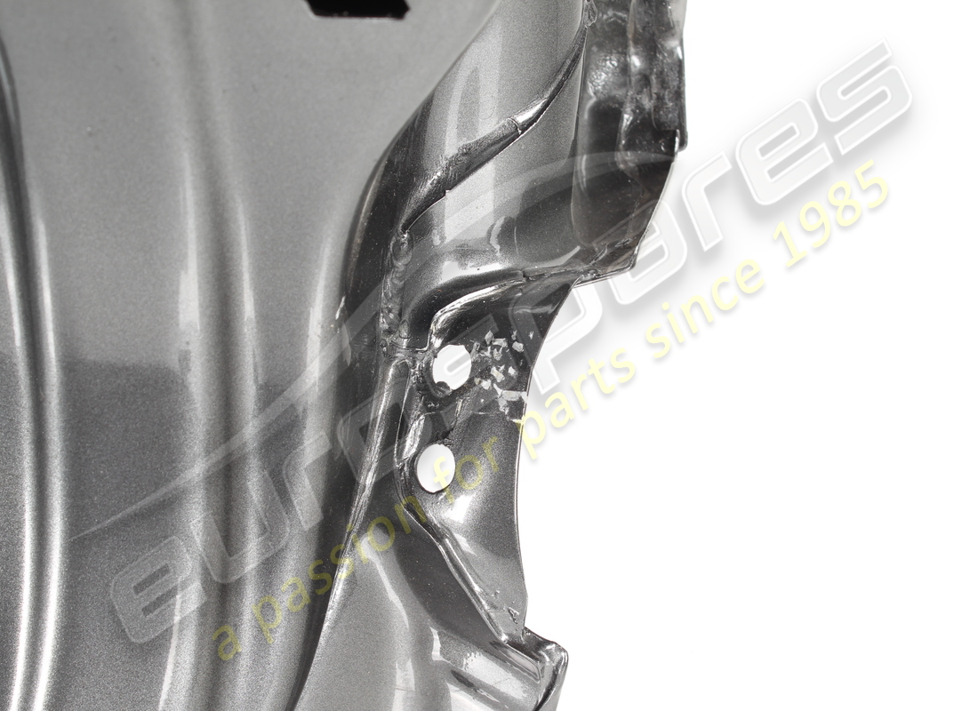 damaged ferrari rear lid. part number 985876497 (7)