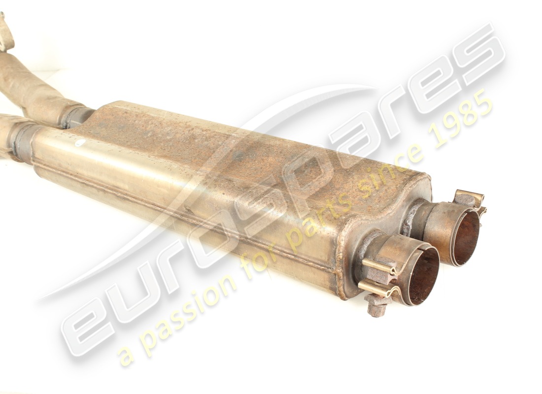 USED FERRARI CENTRAL SILENCER. PART NUMBER 167995 (4) used ferrari central silencer. part number 167995 (4)