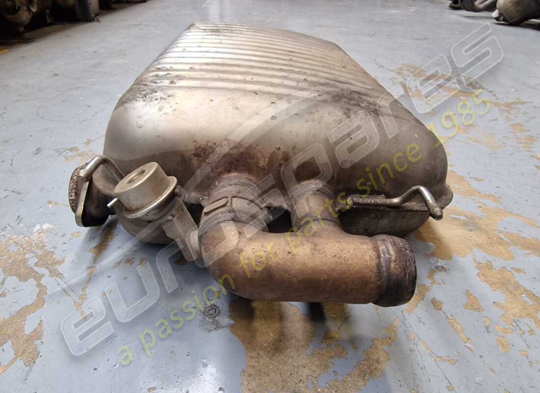 USED ASTON MARTIN MUFFLER AND BYPASS VALVE ASSEMBLY. PART NUMBER 4G435230FC (4) used aston martin muffler and bypass valve assembly. part number 4g435230fc (4)