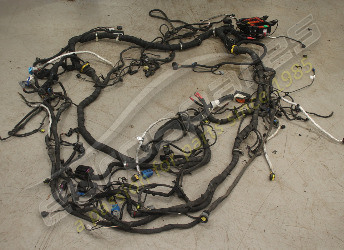 DAMAGED Ferrari FRONT CABLE . PART NUMBER 786318 (1)