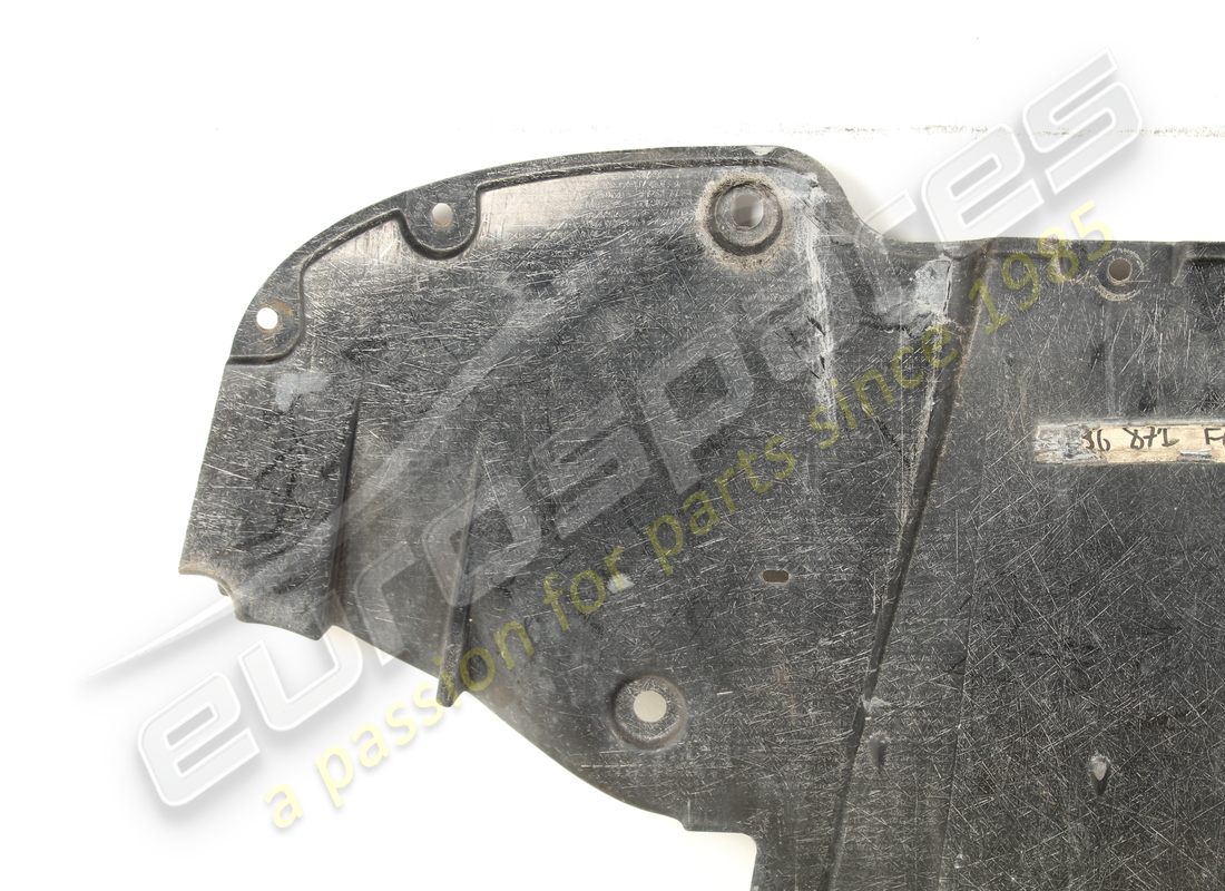 damaged ferrari front underbody guard. part number 80499500 (2)