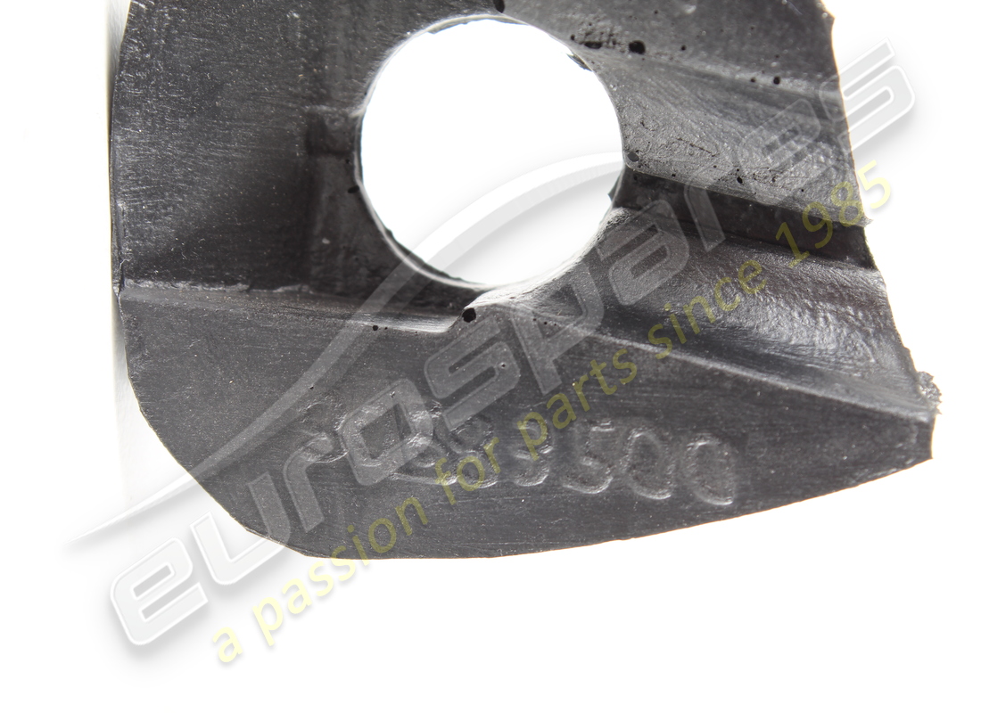 NEW MASERATI GASKET. PART NUMBER 80583500 (3) new maserati gasket. part number 80583500 (3)