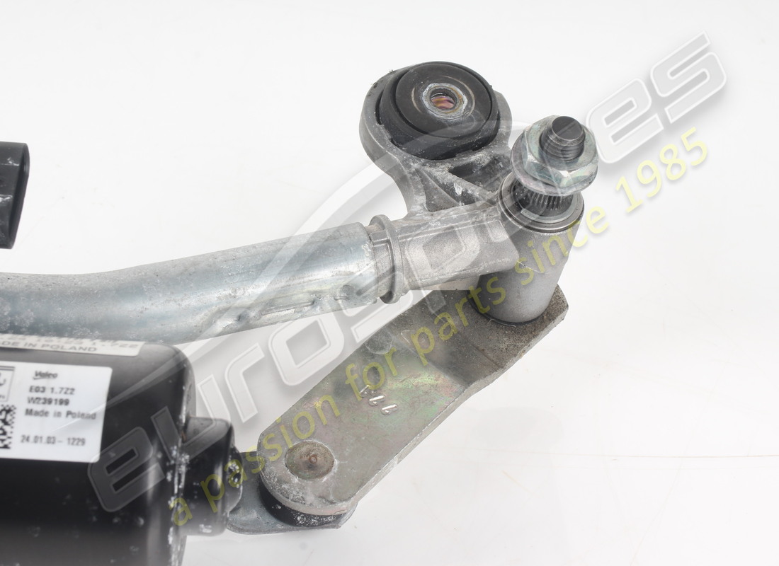 USED FERRARI GRUPPO TERGICRISTALLO GDX CP. PART NUMBER 784933 (4) used ferrari gruppo tergicristallo gdx cp. part number 784933 (4)