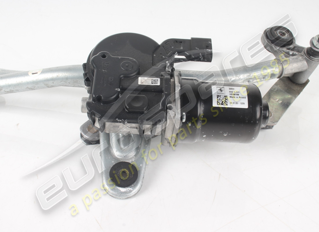 USED FERRARI GRUPPO TERGICRISTALLO GDX CP. PART NUMBER 784933 (3) used ferrari gruppo tergicristallo gdx cp. part number 784933 (3)