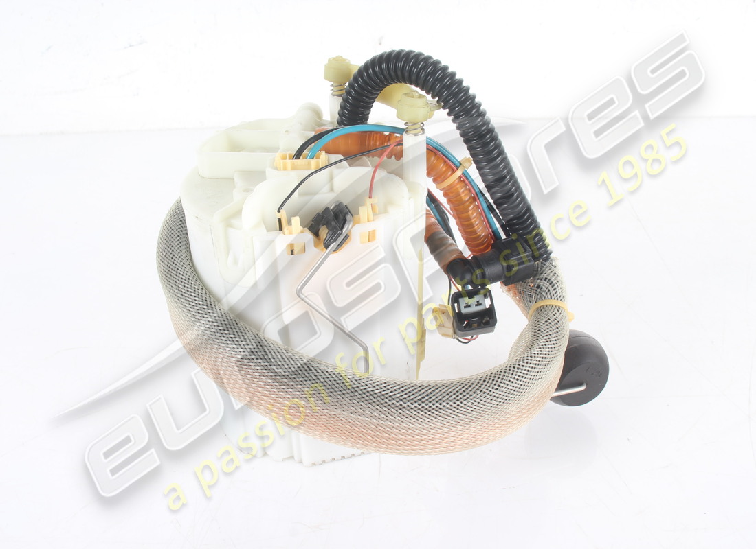 USED FERRARI LH FUEL PUMP. PART NUMBER 272087 (2) used ferrari lh fuel pump. part number 272087 (2)