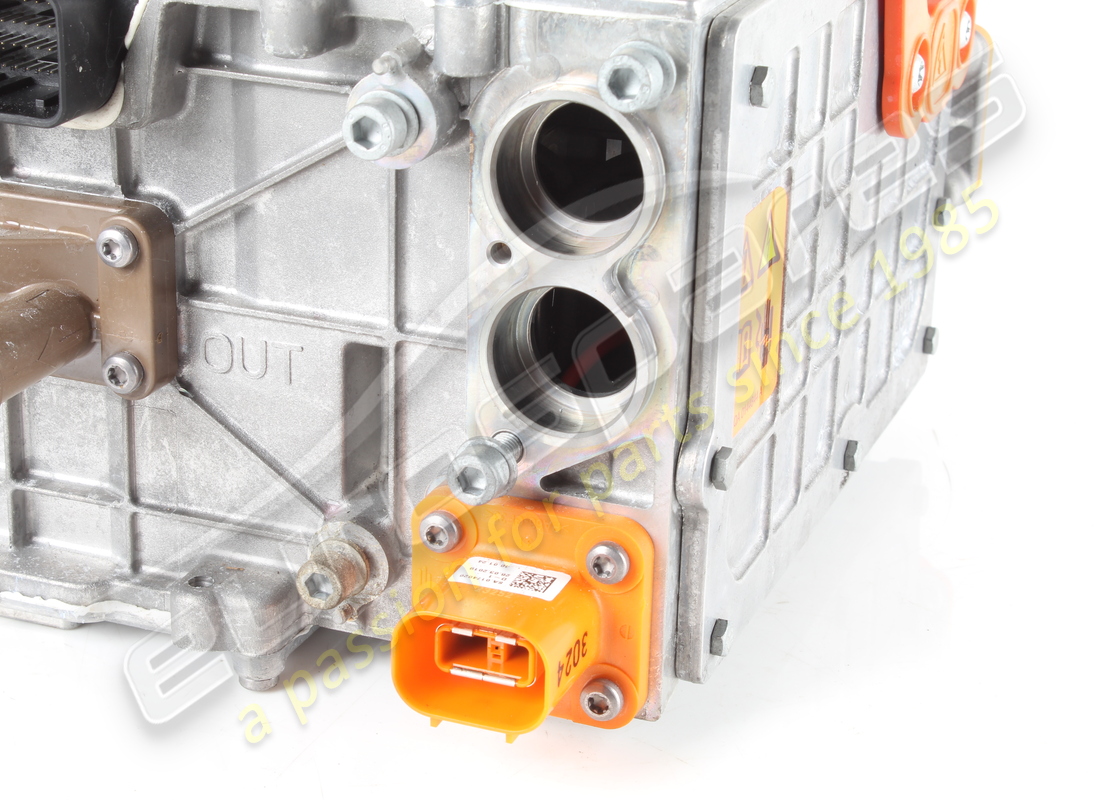 USED FERRARI HOUSING INVERTER P2 LIV D. PART NUMBER 805892 (4) used ferrari housing inverter p2 liv d. part number 805892 (4)