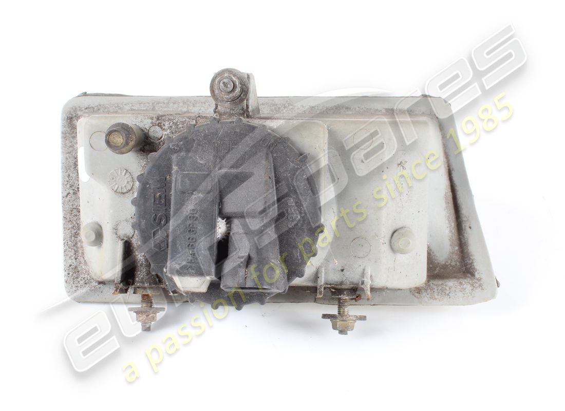 used maserati lh fog light 371109929. part number 373100115 (2)