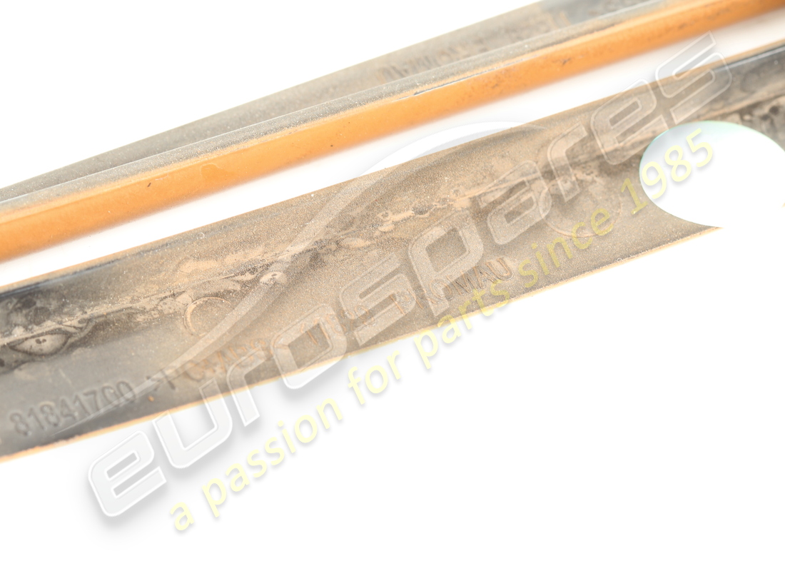 used ferrari plate. part number 86726129 (3)